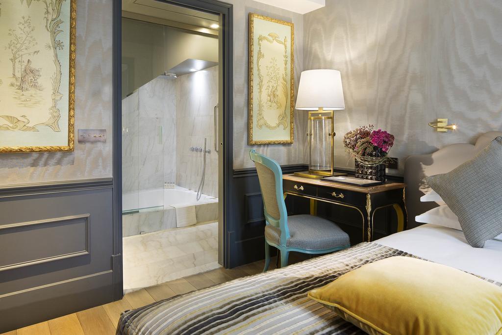 Hotel La Maison Favart Parijs