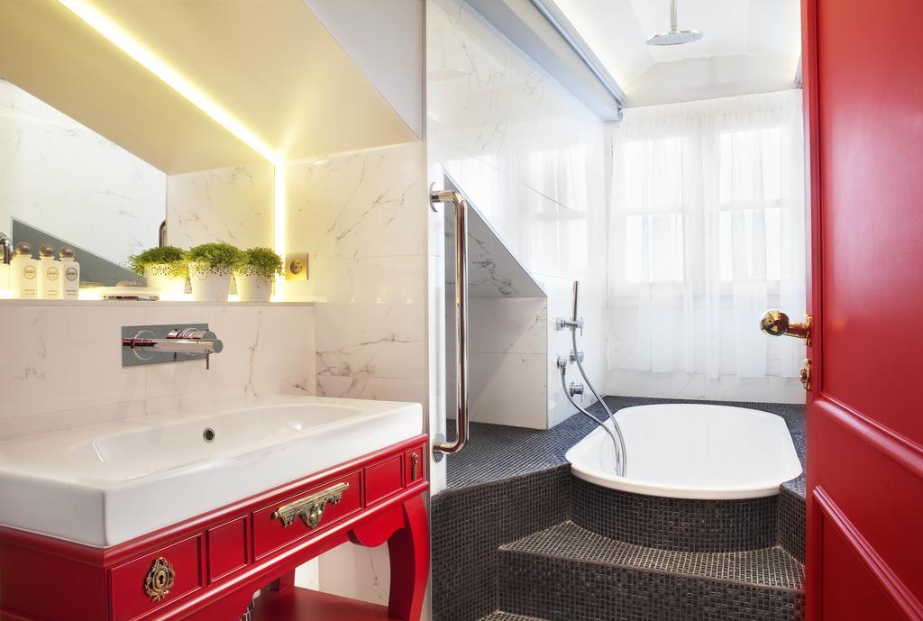 La Maison Favart Hotel Parijs